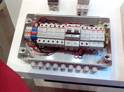 معنى junction box|junction box definition.